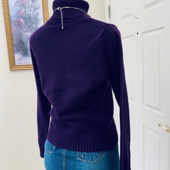“CROFT & BARROW” dark purple/lavender turtle neck - Picture 7 of 8